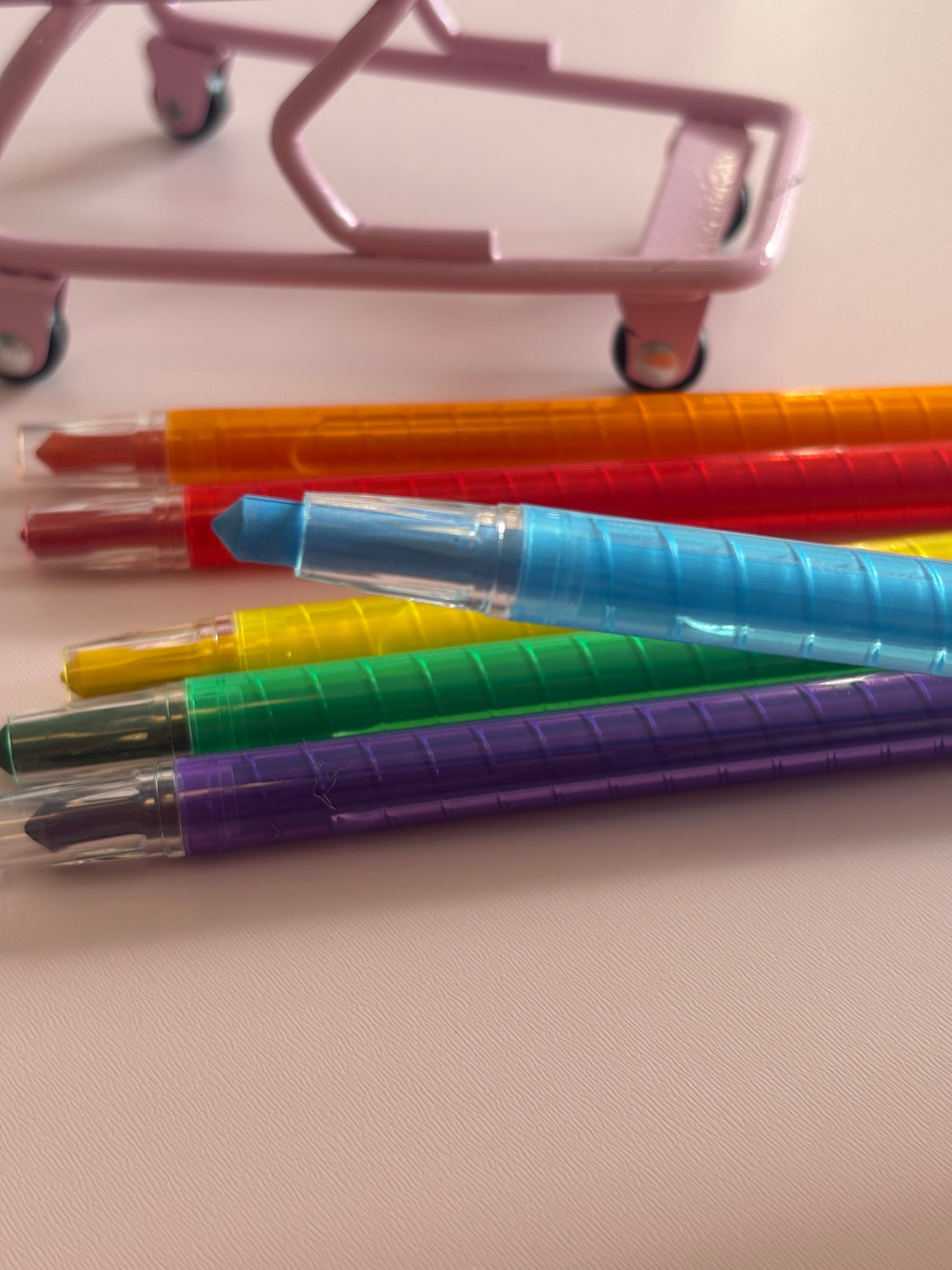 Retractable Crayons 🌈