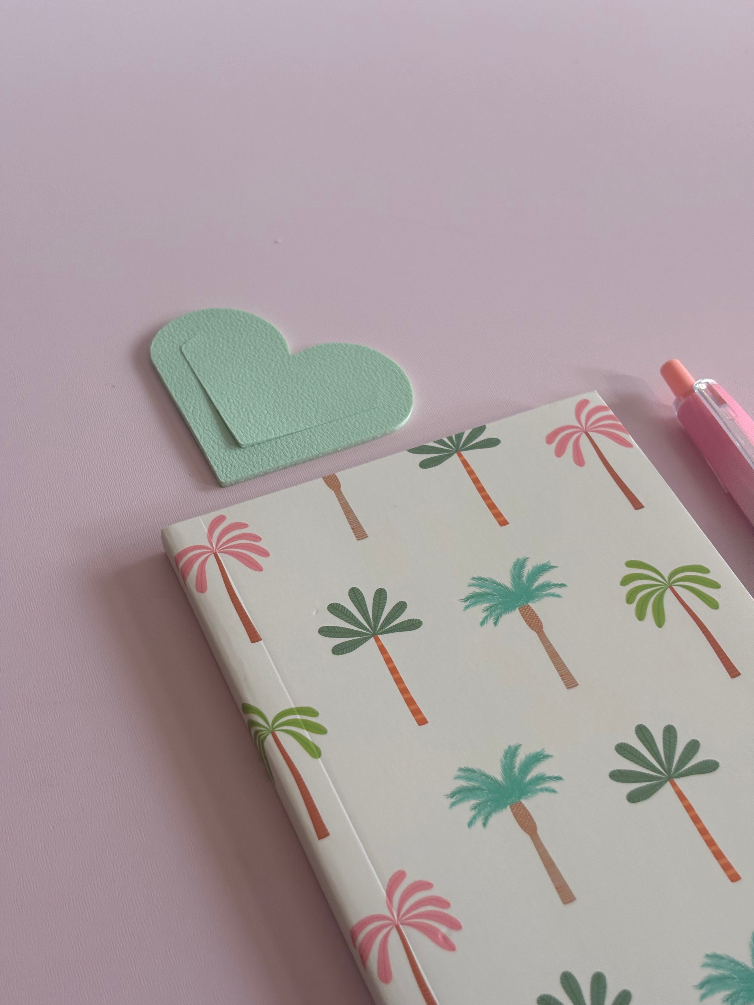 Neutral Palm Bundle
