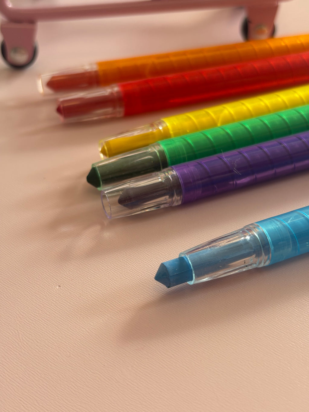 Retractable Crayons 🌈