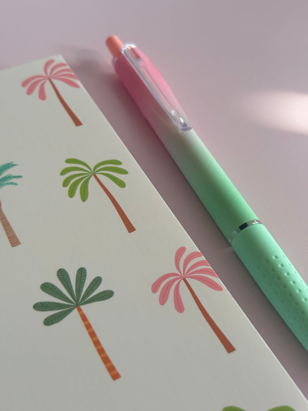 Neutral Palm Bundle