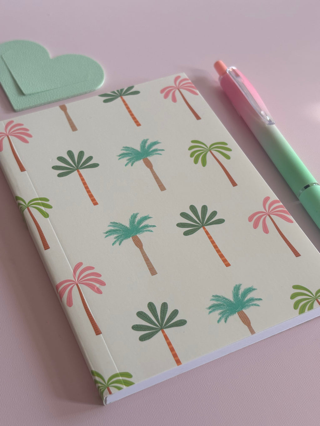 Neutral Palm Bundle